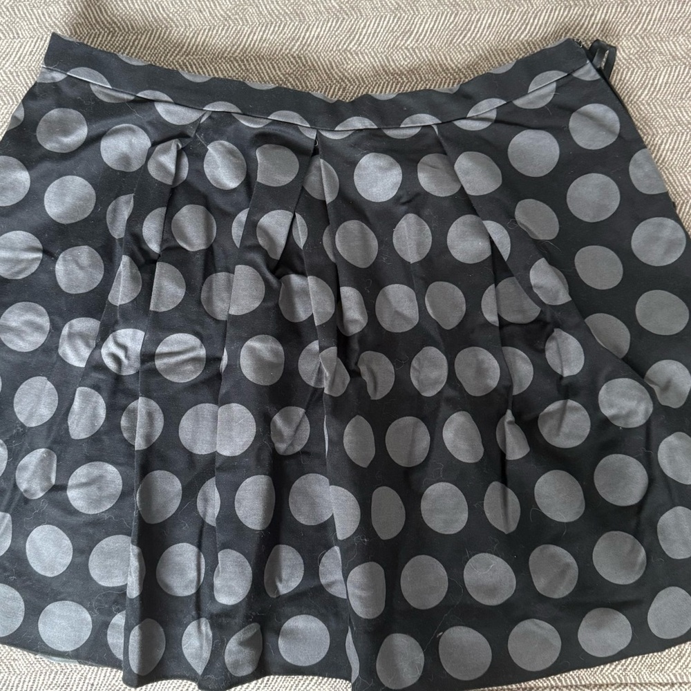 GAP Black Mini Bubble Skirt with Pleats for Casual Night Out